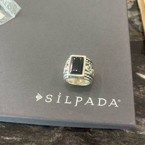 Silpada black onyx ring with a thick sterling silver band size 6